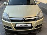 Opel Astra 2004 года за 2 500 000 тг. в Шымкент
