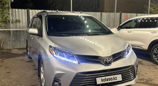 Toyota Sienna 2020 года за 14 500 000 тг. в Астана