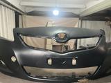 Toyota Yaris 2007 год Передний Бампер за 22 000 тг. в Алматы – фото 3