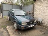 Volkswagen Golf 1992 года за 750 000 тг. в Семей