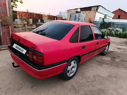 Opel Vectra 1993 года за 800 000 тг. в Байконыр – фото 2