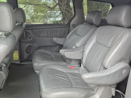 Toyota Sienna 2008 года за 8 500 000 тг. в Актобе – фото 11