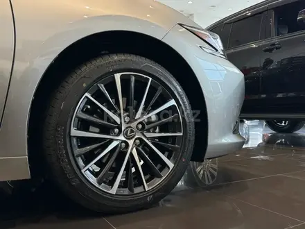 Lexus ES 250 Progressive 2025 года за 32 390 000 тг. в Алматы – фото 7