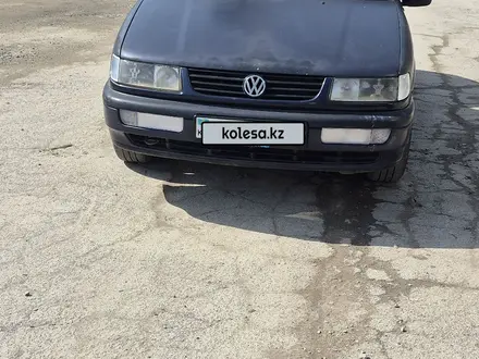 Volkswagen Passat 1995 года за 1 500 000 тг. в Шымкент
