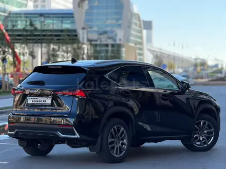 Lexus NX 200 2018 года за 14 600 000 тг. в Астана – фото 2