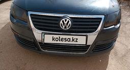 Volkswagen Passat 2005 года за 2 000 000 тг. в Астана