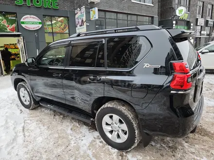 Toyota Land Cruiser Prado 2022 года за 26 500 000 тг. в Астана – фото 2