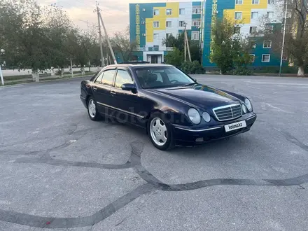 Mercedes-Benz E 280 1999 года за 3 300 000 тг. в Кызылорда
