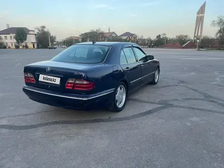 Mercedes-Benz E 280 1999 года за 3 300 000 тг. в Кызылорда – фото 3