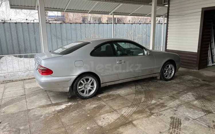 Mercedes-Benz CLK 230 1998 годаfor4 300 000 тг. в Алматы