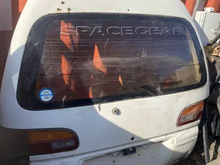 Крышка багажника булка за 40 000 тг. в Алматы