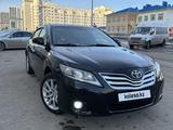 Toyota Camry 2010 года за 7 399 000 тг. в Астана – фото 2