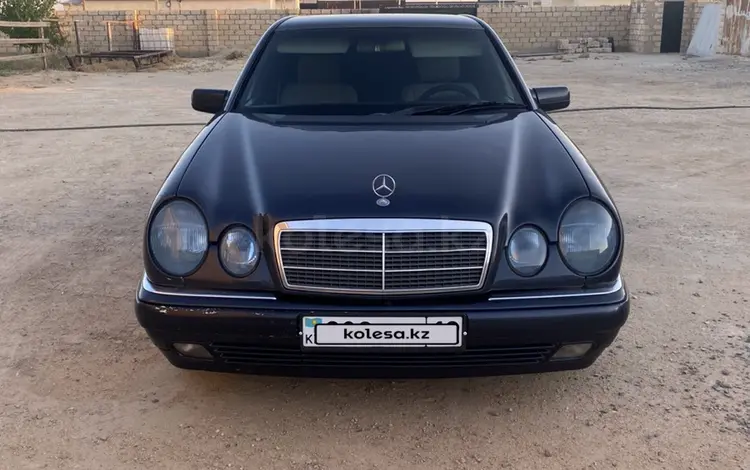 Mercedes-Benz E 320 1998 года за 3 200 000 тг. в Жанаозен