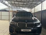 BMW X5 2022 года за 42 500 000 тг. в Алматы