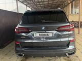 BMW X5 2022 года за 42 500 000 тг. в Алматы – фото 4