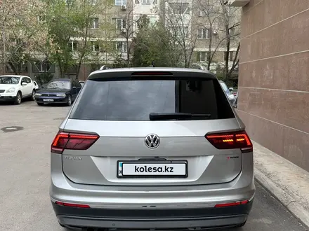 Volkswagen Tiguan 2018 года за 11 000 000 тг. в Алматы – фото 4