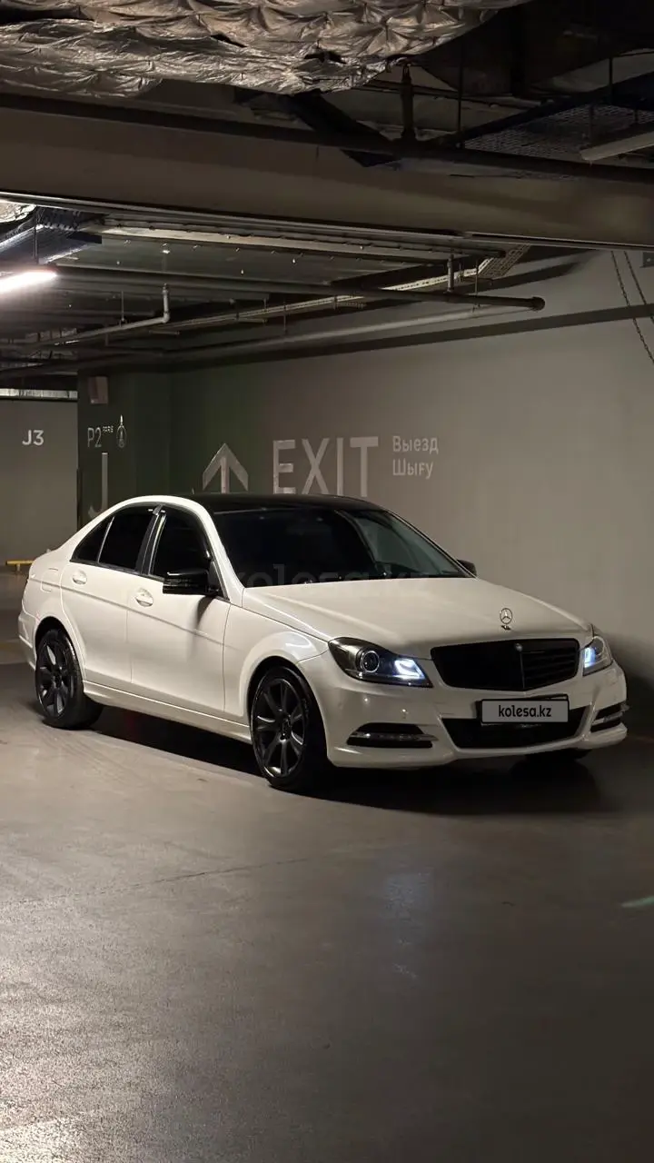 Mercedes-Benz C-Class, 2011