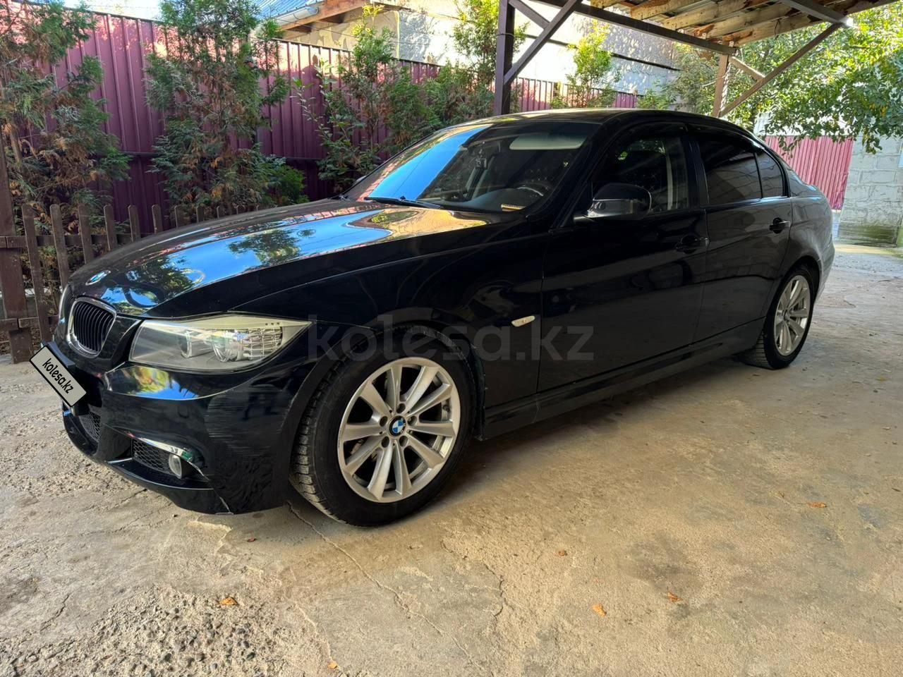 BMW 320 2008 г.