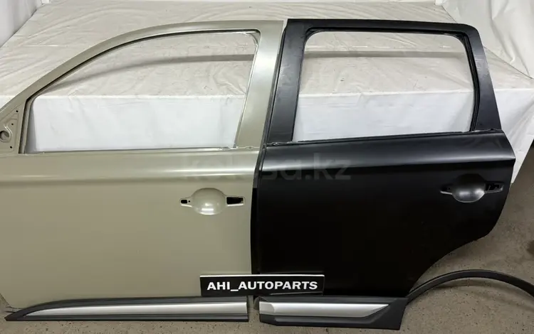 Дверь задняя на Mitsubishi за 135 000 тг. в Алматы
