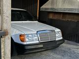 Mercedes-Benz E 200 1985 года за 750 000 тг. в Тараз – фото 5