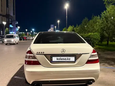 Mercedes-Benz S 550 2007 года за 8 000 000 тг. в Астана – фото 14