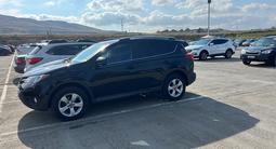 Toyota RAV4 2014 года за 7 500 000 тг. в Актобе – фото 2