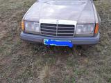 Mercedes-Benz E 200 1989 года за 700 000 тг. в Кокшетау – фото 4