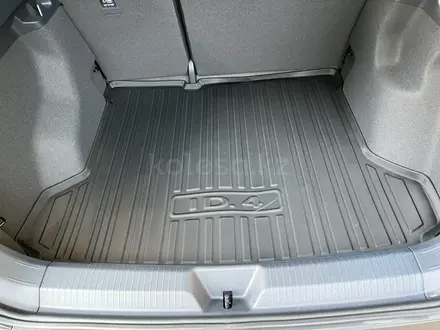 Коврик в багажник для Volkswagen ID.4, для 4 wd за 20 000 тг. в Алматы – фото 7