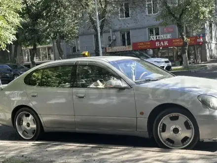 Комплект дисков R18 с резиной, перед 235/40, зад 245/40 за 250 000 тг. в Алматы – фото 2