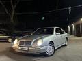 Mercedes-Benz E 320 1996 года за 1 890 000 тг. в Алматы
