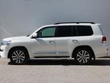 Toyota Land Cruiser Luxe 2016 года за 36 490 000 тг. в Астана – фото 3