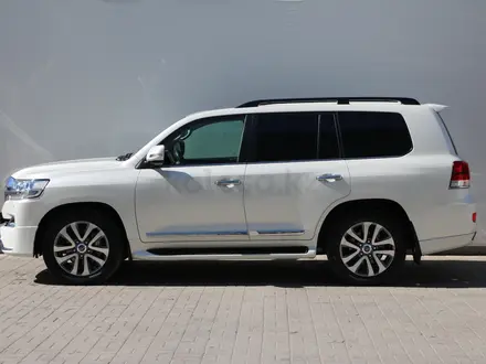 Toyota Land Cruiser Luxe 2016 года за 36 490 000 тг. в Астана – фото 3