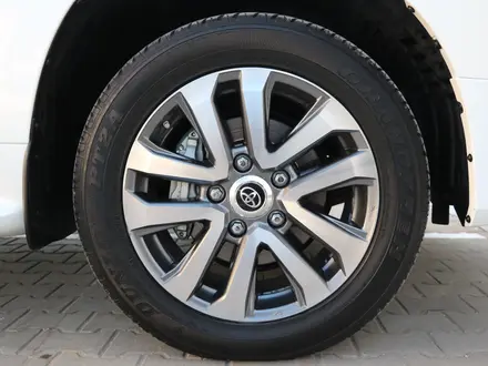 Toyota Land Cruiser Luxe 2016 года за 36 490 000 тг. в Астана – фото 14