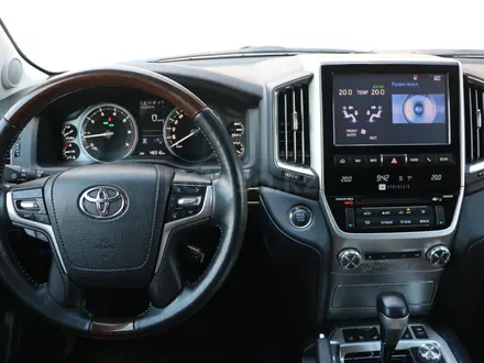Toyota Land Cruiser Luxe 2016 года за 36 490 000 тг. в Астана – фото 16
