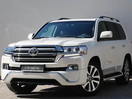 Toyota Land Cruiser Luxe 2016 года за 36 490 000 тг. в Астана