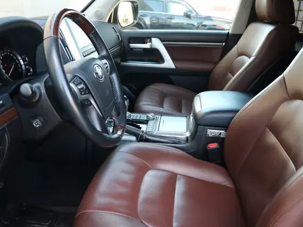 Toyota Land Cruiser Luxe 2016 года за 36 490 000 тг. в Астана – фото 9