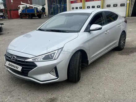 Hyundai Elantra 2019 года за 7 000 000 тг. в Алматы – фото 2