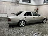 Mercedes-Benz E 280 1993 года за 2 250 000 тг. в Алматы – фото 2