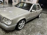 Mercedes-Benz E 280 1993 года за 2 250 000 тг. в Алматы – фото 3