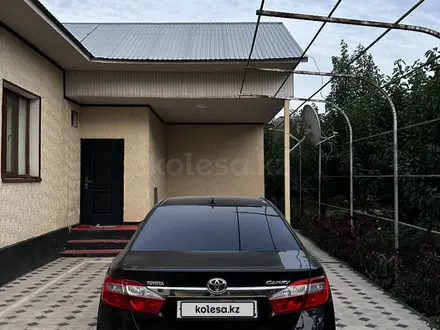 Toyota Camry 2014 года за 6 900 000 тг. в Шымкент – фото 5