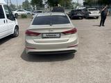 Hyundai Elantra 2019 года за 7 600 000 тг. в Усть-Каменогорск – фото 2