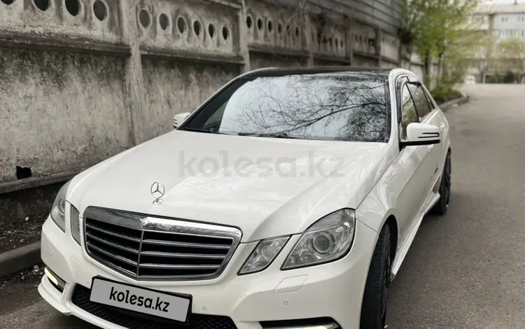 Mercedes-Benz E 200 2013 годаүшін9 500 000 тг. в Алматы