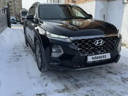 Hyundai Santa Fe 2019 года за 13 500 000 тг. в Астана – фото 3