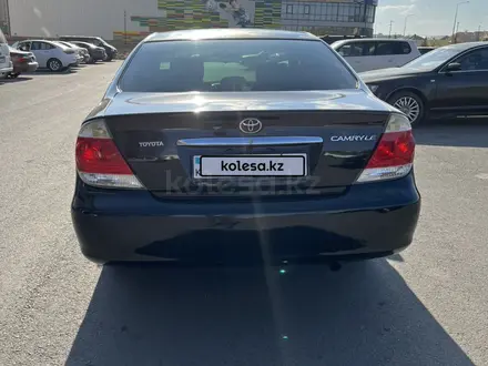 Toyota Camry 2005 года за 5 300 000 тг. в Караганда – фото 4