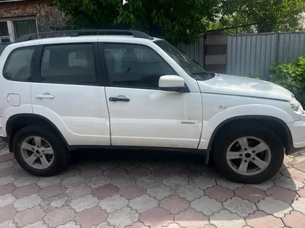 Chevrolet Niva 2014 года за 3 000 000 тг. в Алматы – фото 2