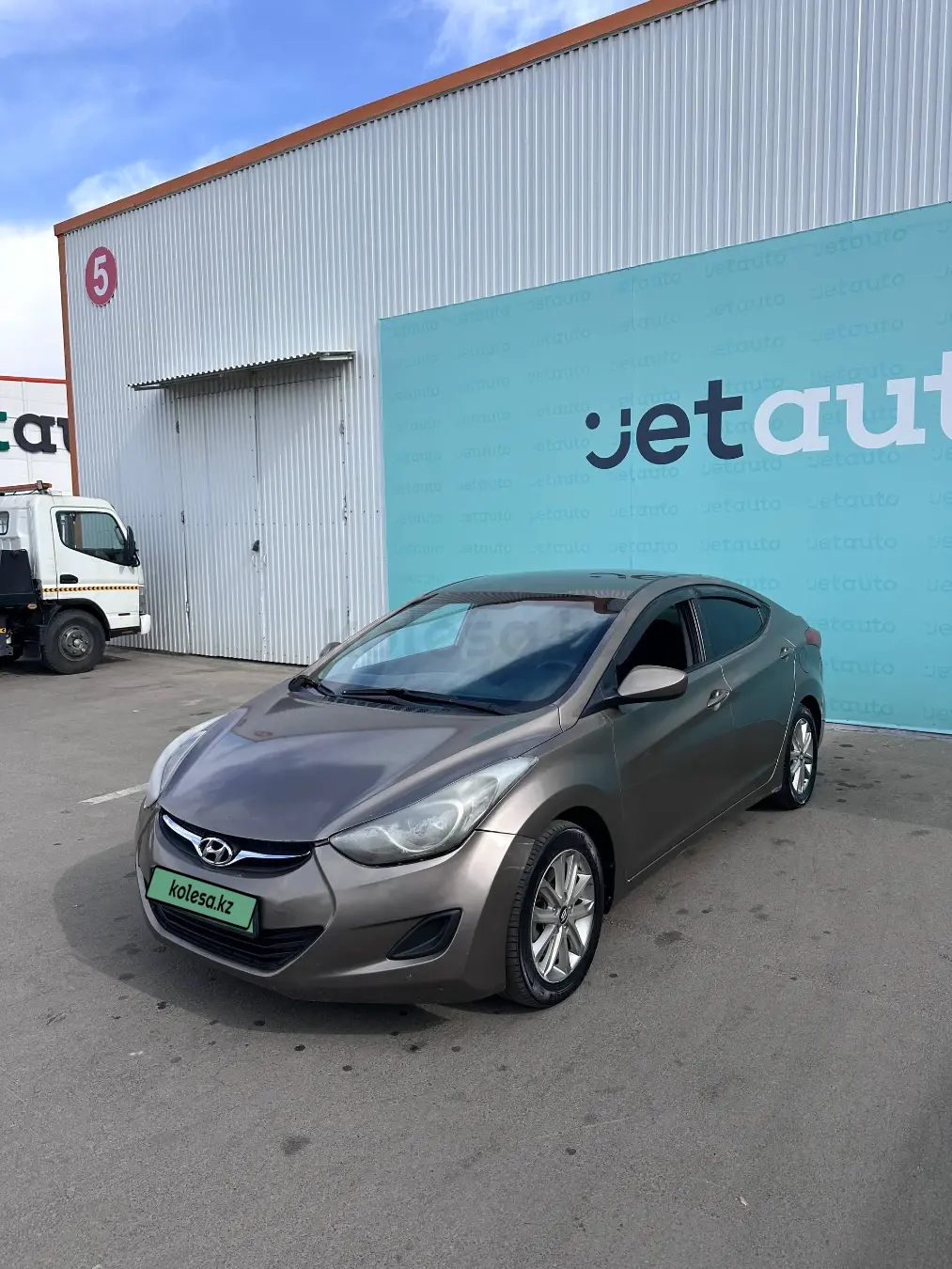 Hyundai Elantra, 2013