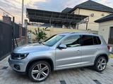 Volkswagen Tiguan 2015 года за 7 200 000 тг. в Алматы – фото 3