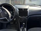 Hyundai Solaris 2015 года за 5 500 000 тг. в Тайынша – фото 5
