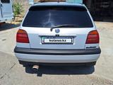 Volkswagen Golf 1997 года за 2 100 000 тг. в Сарыагаш – фото 3