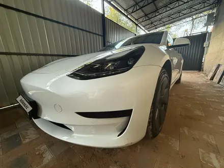 Tesla Model 3 2023 года за 16 500 000 тг. в Алматы – фото 11